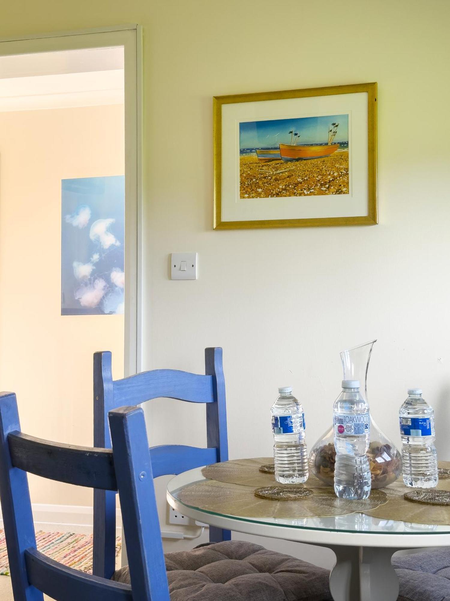 Rural Lodge Stay In Windsor! Hot Tub! Sleeps 20 Брей Экстерьер фото